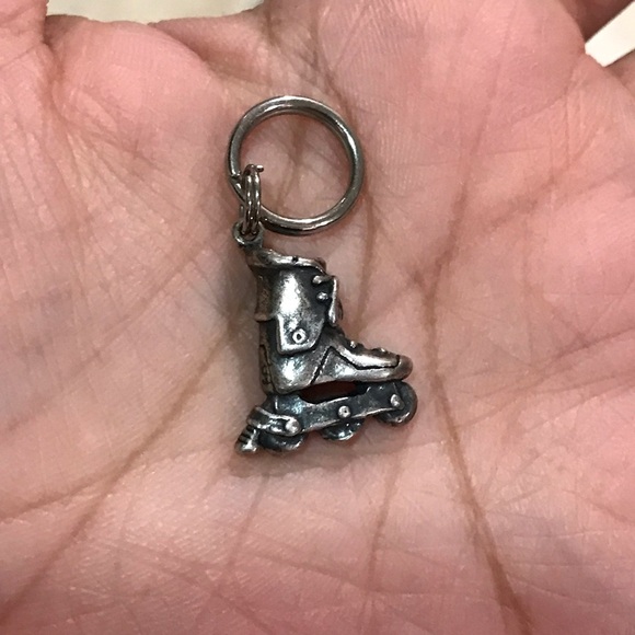 925 Sterling Silver Roller Skates Handcrafted 3D Pendant Charm - Picture 3 of 5